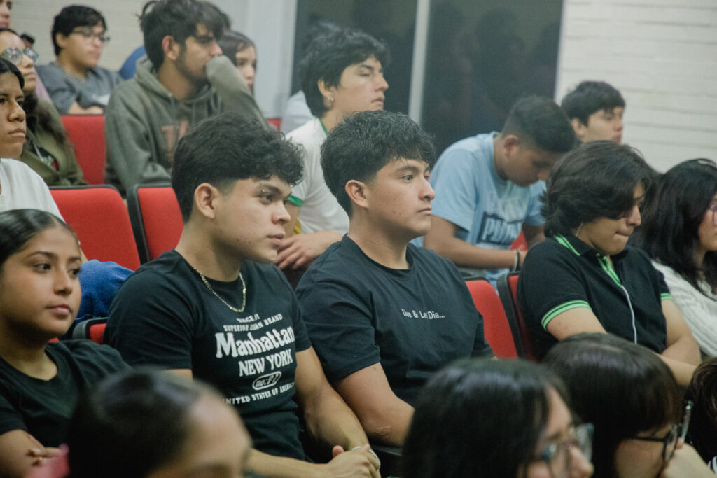 Imparte-UdeC-microcharlas-de-artes_b-1024x683 Imparte UdeC microcharlas de artes como introducción a las actividades culturales