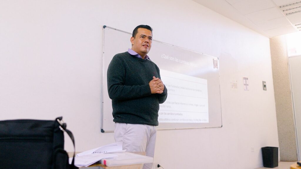 Academicos-y-estudiantes-de-la-UdeC-participan-en-Seminario-Internacional_Arnoldo-1024x576 Académicos y estudiantes de la UdeC participan en Seminario Internacional
