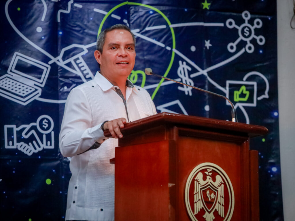 Inicia-RetoCamp-2025-en-Tecoman_Rector-1024x769 Inicia RetoCamp 2025 en Tecomán,con 15 empresas y 250 estudiantes