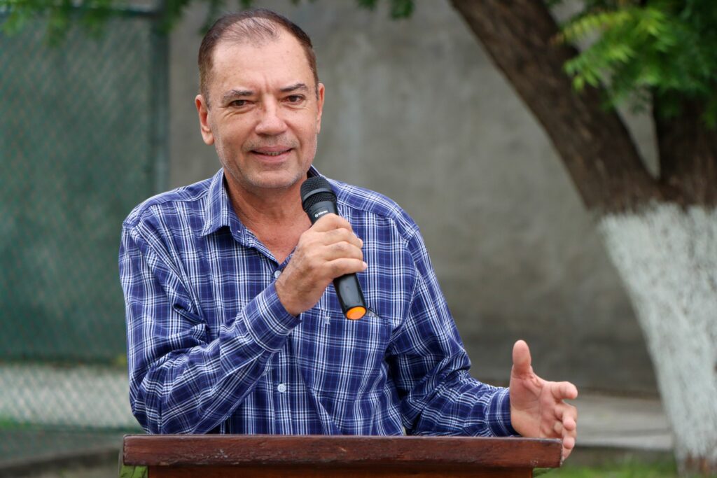 Jornada-de-Reforestacion-en-Armeria_Cruz-1024x683 Bachilleres de la UdeC plantan61 árboles en Armería