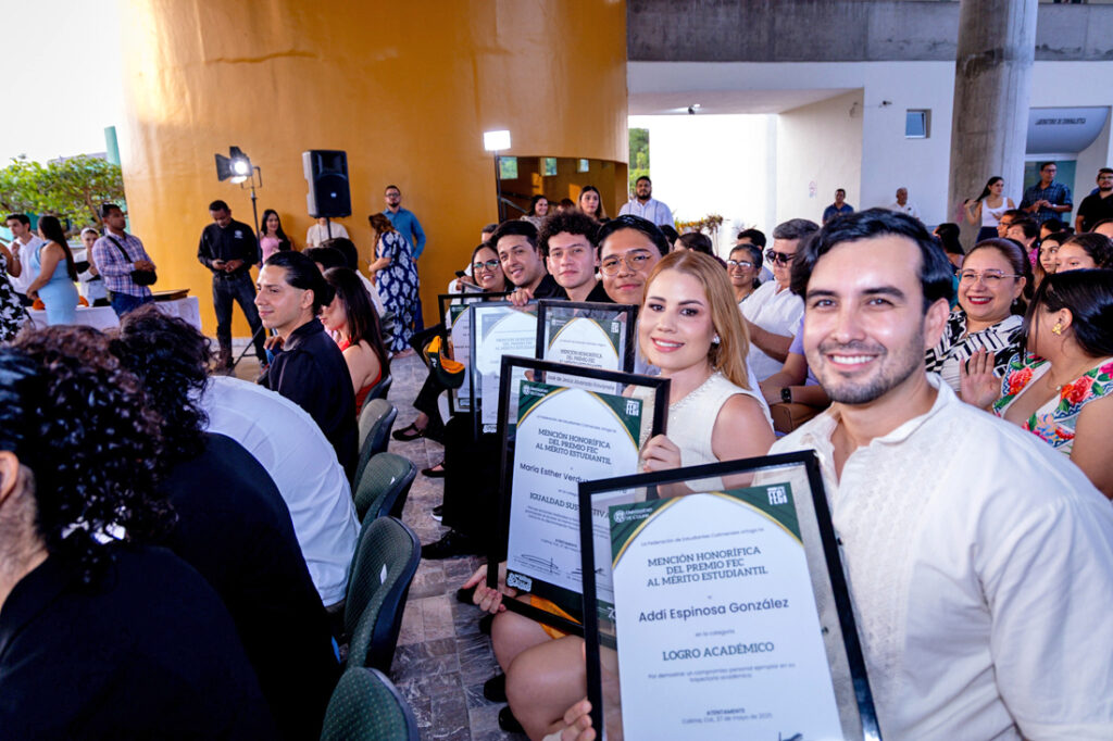 Premios_FEC_al_M__rito_Estudiantil_2025_h-1-1024x682 Eventos por el 85° aniversario de la Universidad de Colima