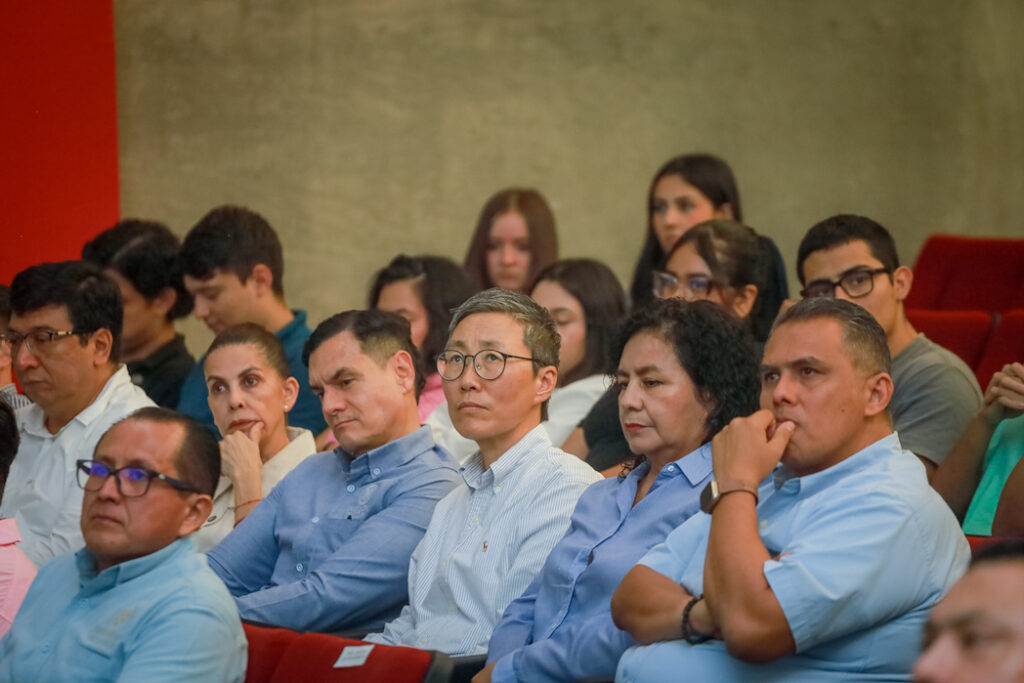 Presentan-Laboratorio-para-la-Innovacion-en-Politicas_c-1024x683 Crean laboratorio para innovar en políticasy análisis para el desarrollo, en la UdeC