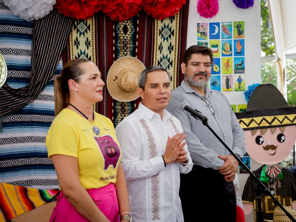Realiza-UdeC-Kermes-Patria-con-Causa_Rector-1024x769 Realiza UdeC KermésPatria con Causa