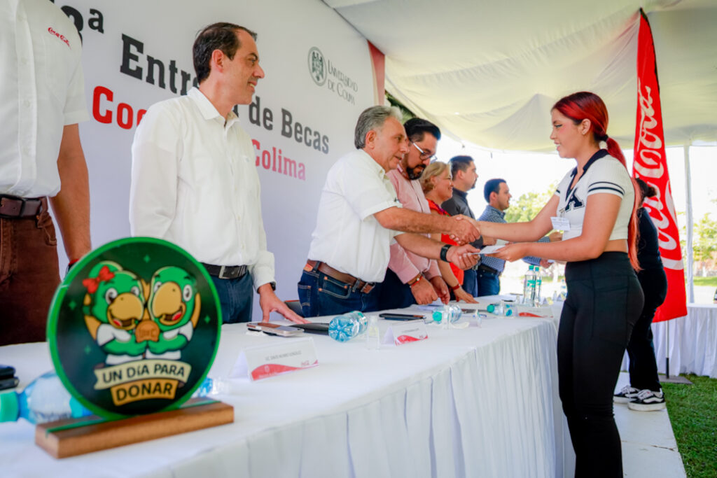 En-edicion-48-Becas-Coca-Cola-benefician-a-200-estudiantes-1024x683 En su edición 48, las Becas Coca Cola benefician a 200 estudiantes de educación superior