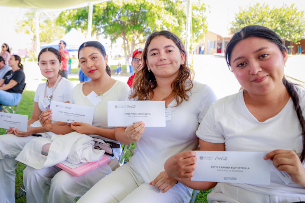 En-edicion-48-Becas-Coca-Cola-benefician-a-200-estudiantes_c-1024x683 En su edición 48, las Becas Coca Cola benefician a 200 estudiantes de educación superior