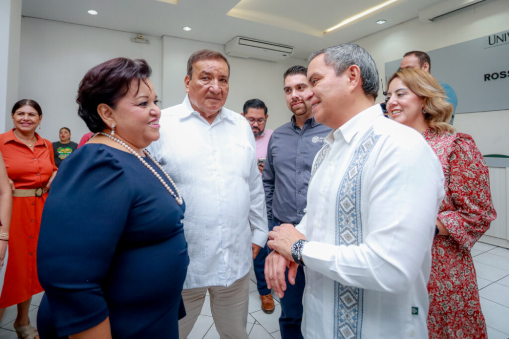 Primera-entrega-de-la-beca-Rossana-Carrillo-Vergara_h-1024x683 Por primera vez, UdeC otorga la beca “Rossana Carrillo Vergara” para estudiantes de licenciatura