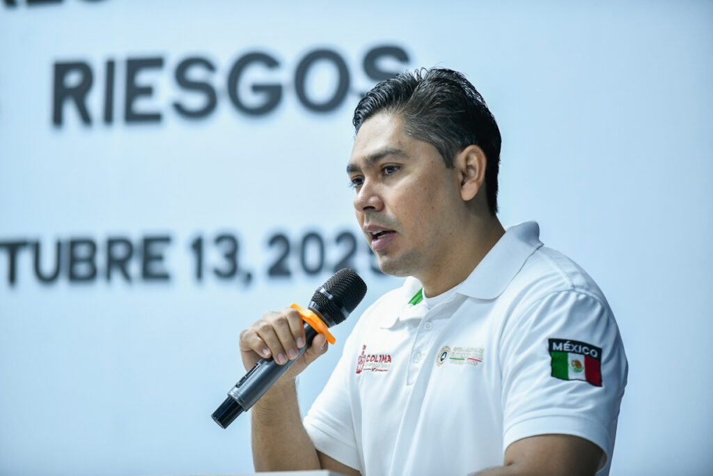 Reflexionan-sobre-la-resiliencia-y-la-reduccion-de-riesgos_Erick-1024x683 Reflexionan universitarios y sociedad sobre resiliencia y reducción de riesgos