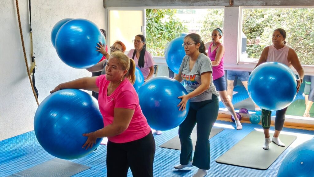 251104-BP-TRABAJO-fitball-1024x576 Gobierno del Estado de Colima capacita en fitball, para impulsar profesionalización y autoempleo