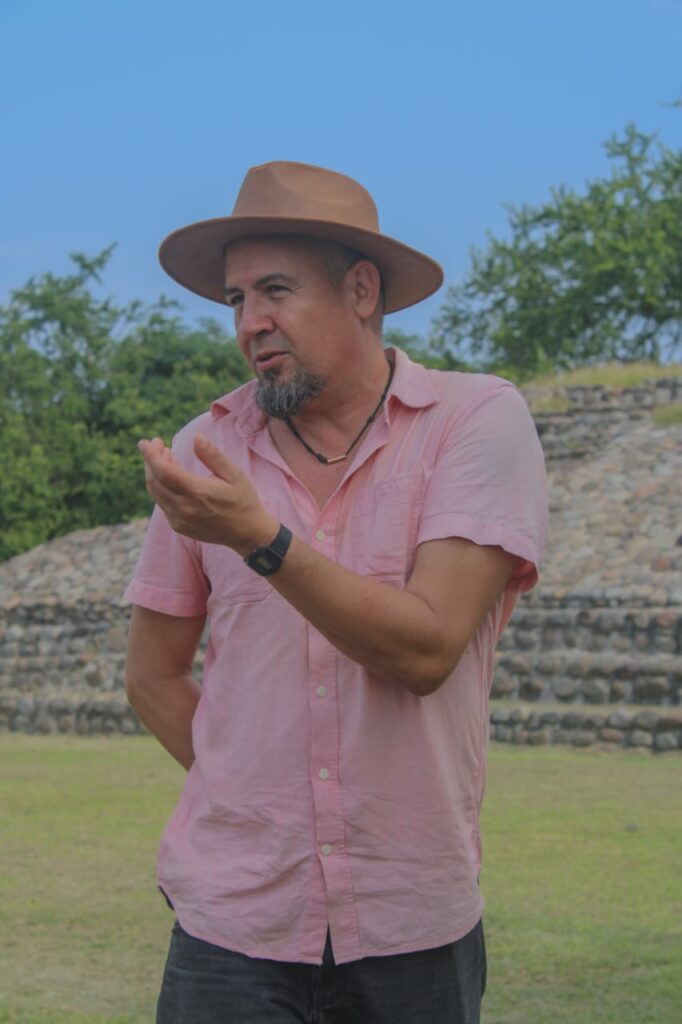 IMG-20251026-WA0111-682x1024 La campana: Vestigios del pasado Colimense