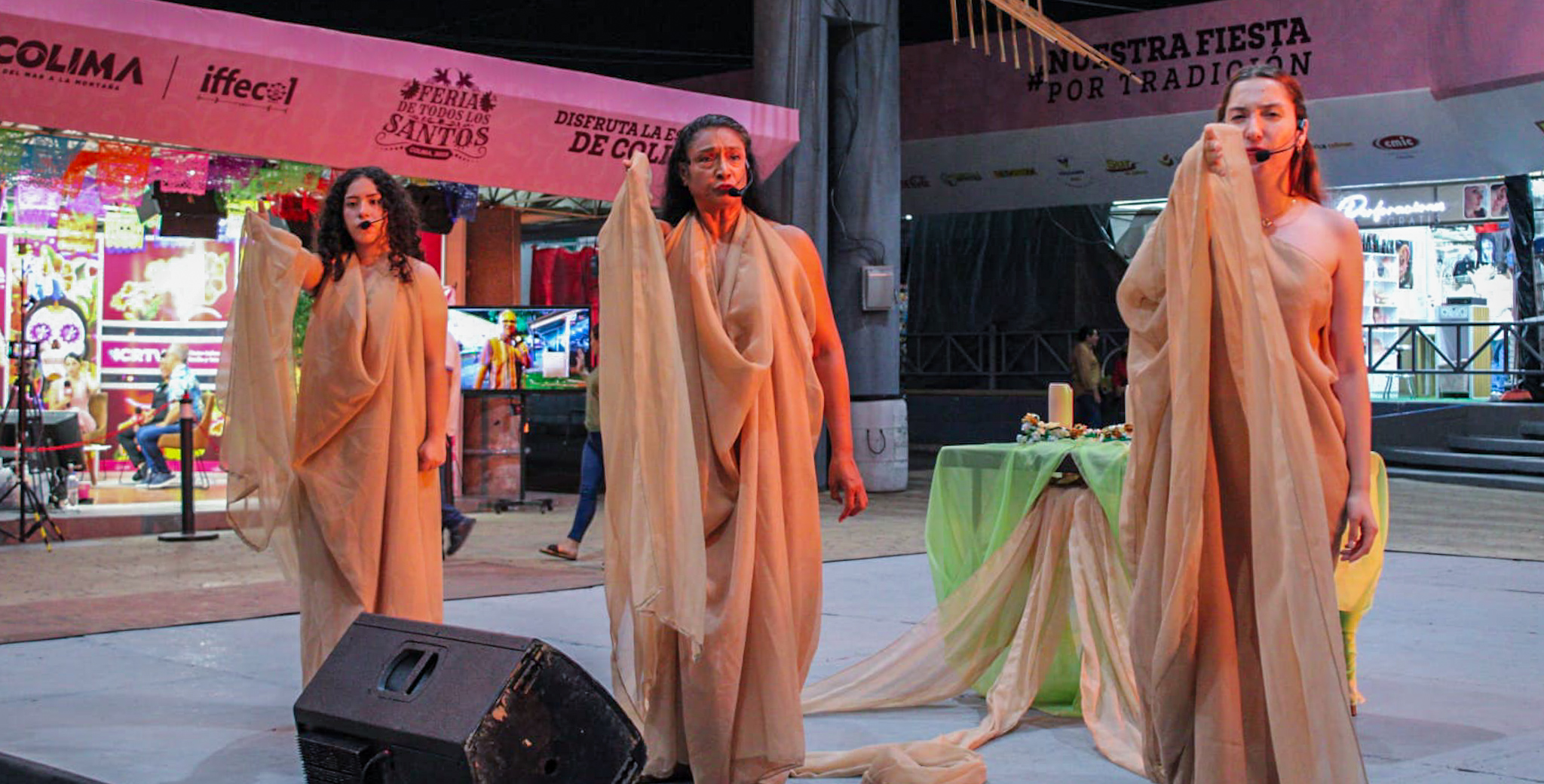 IMG-20251108-WA0018 El IUBA ilumina la Feria de Todos los Santos con “Encendamos luciérnagas” de Carmen Solorio