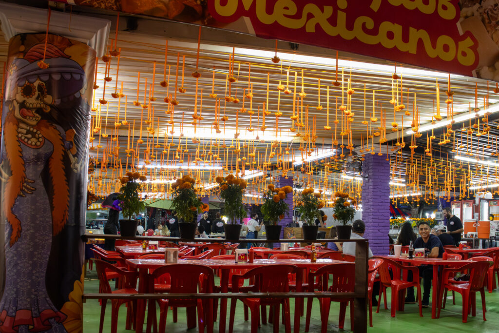 IMG_1456-2-1024x683 Feria de todos los santos: retratando cultura y tradiciones 2025