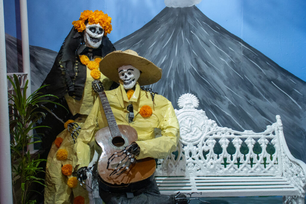 IMG_1574-2-1024x683 Feria de todos los santos: retratando cultura y tradiciones 2025