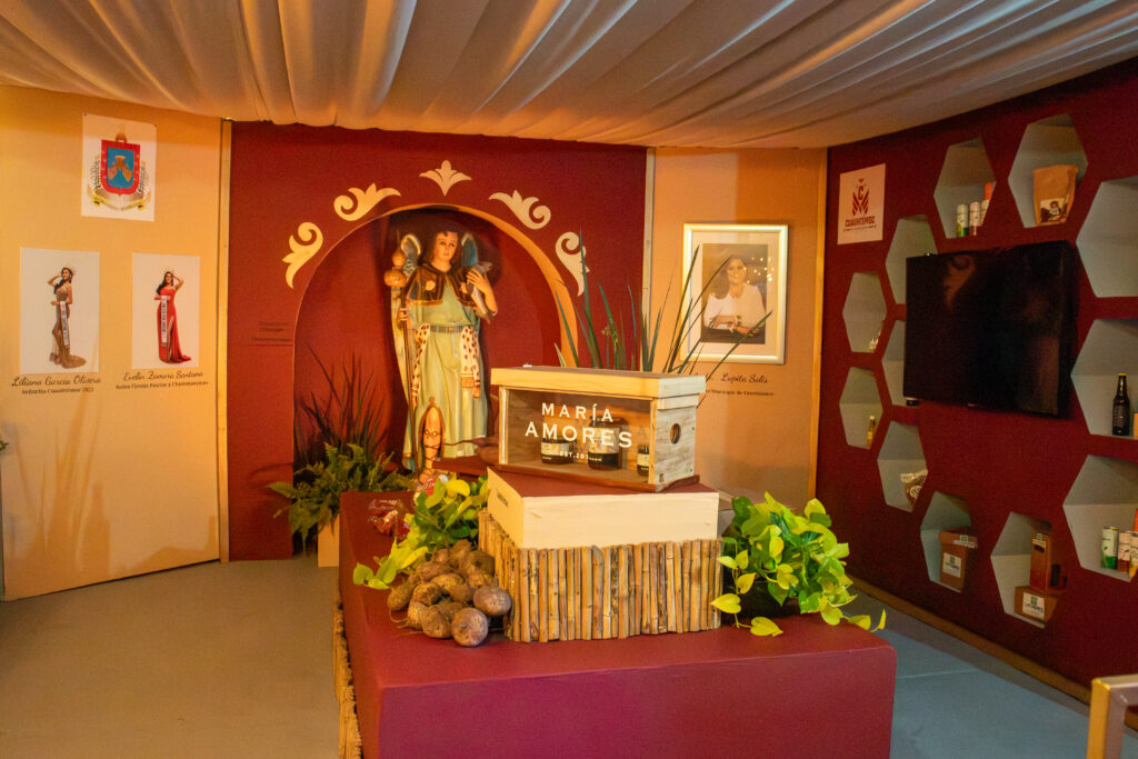 IMG_1590-1024x683 Feria de todos los santos: retratando cultura y tradiciones 2025