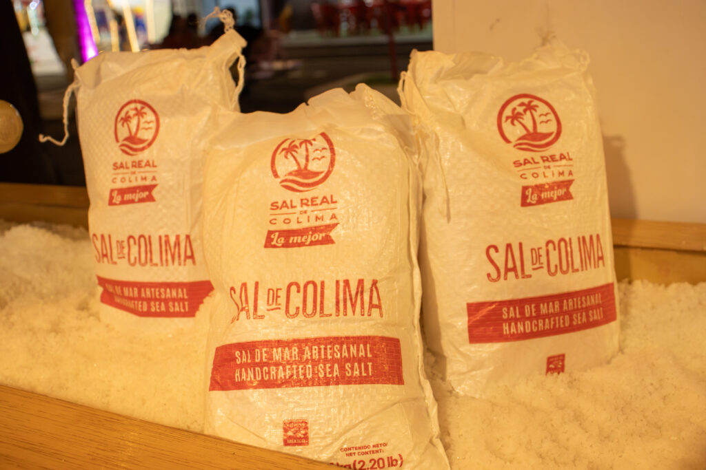 IMG_1606-1024x683 Feria de todos los santos: retratando cultura y tradiciones 2025