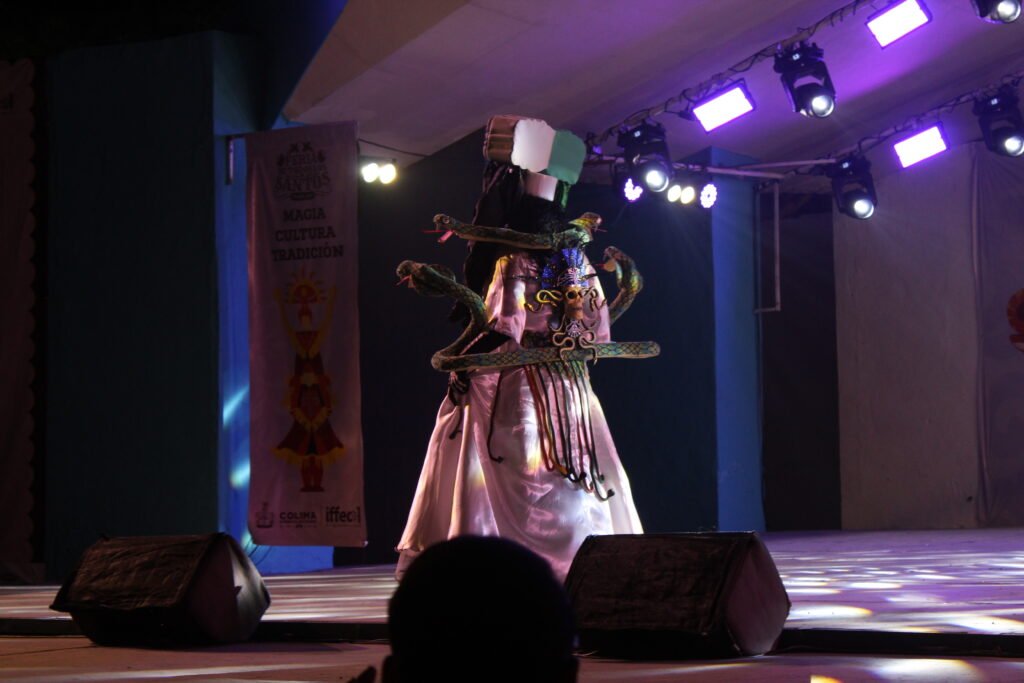 IMG_6568-1024x683 Concurso de catrinas y catrines: tradición, arte y belleza