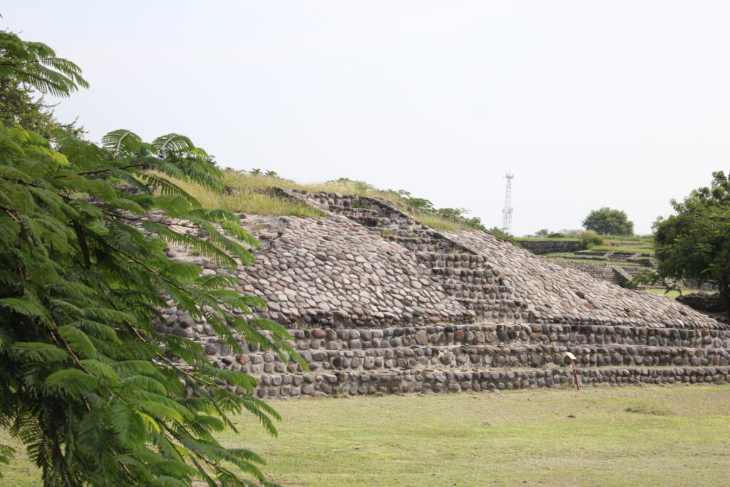 IMG_9209-1024x683 “Este sitio es nuestro Chapultepec, nuestro Central Park”: Dice el arqueólogo Fernando González Zozaya Investigador del INAH