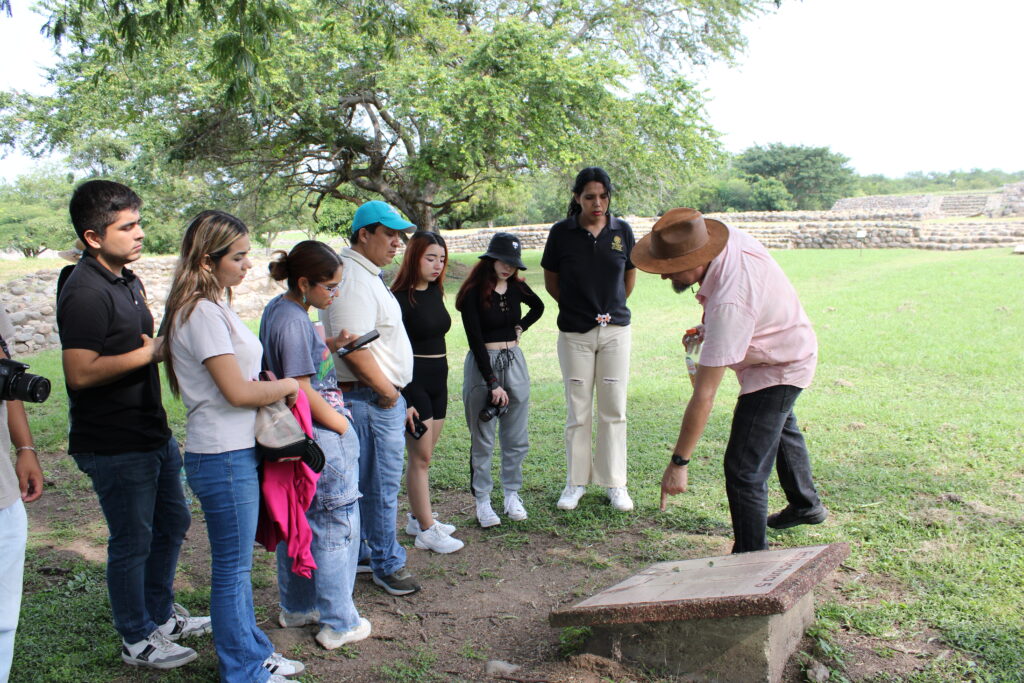 IMG_9275-1-1024x683 “Este sitio es nuestro Chapultepec, nuestro Central Park”: Dice el arqueólogo Fernando González Zozaya Investigador del INAH