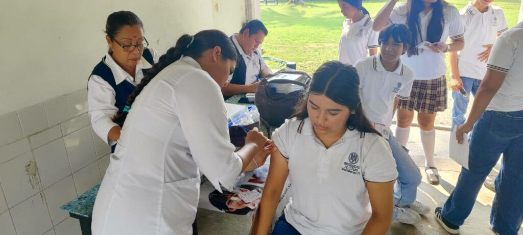 Promueven-salud-y-cultura-de-paz-en-bachilleres-de-Armeria_c-1024x461 Promueven salud y cultura de paz en bachilleres de Armería