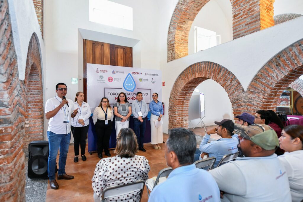 Realizan-foro-Hacia-un-modelo-hidrico-en-el-CEUGEA_Alvaro-2-1024x683 Analizan en la UdeC propuestas para instrumentar la nueva Ley General de Aguas