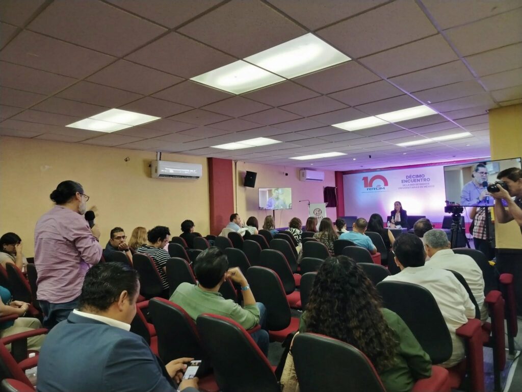 UdeC-en-Red-de-Radios-Universitarias-de-Mexico_Marina_a-1024x768 Universo 94.9 participa en la renovación directivade la Red de Radios Universitarias de México