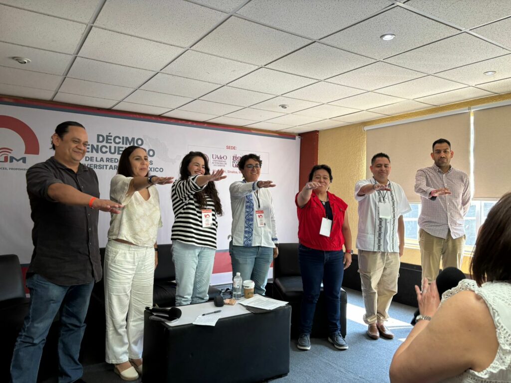 UdeC-en-Red-de-Radios-Universitarias-de-Mexico_Protesta-1024x768 Universo 94.9 participa en la renovación directivade la Red de Radios Universitarias de México