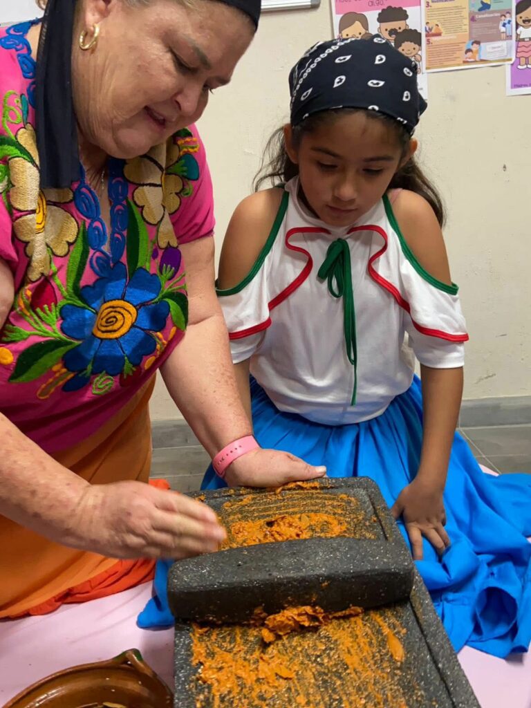 WhatsApp-Image-2026-02-23-at-8.33.10-PM-768x1024 Mujeres del Valle: cinco generaciones cocinando con leña